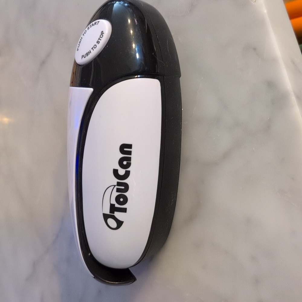 Automatic can opener